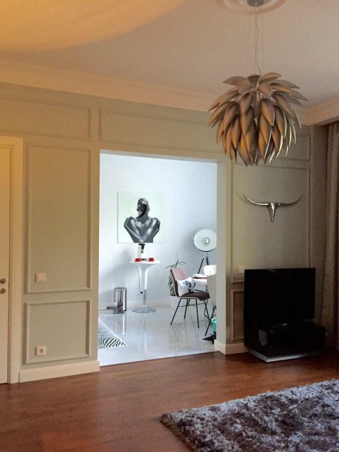 Altbauwohnung Im Herzen Von Karlsruhe Buitenkant foto